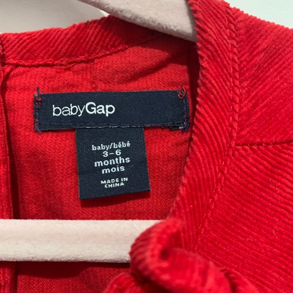 Gap red corduroy dress with bow on front and buttons on back. Size 3-6 months. - Picture 4 of 5